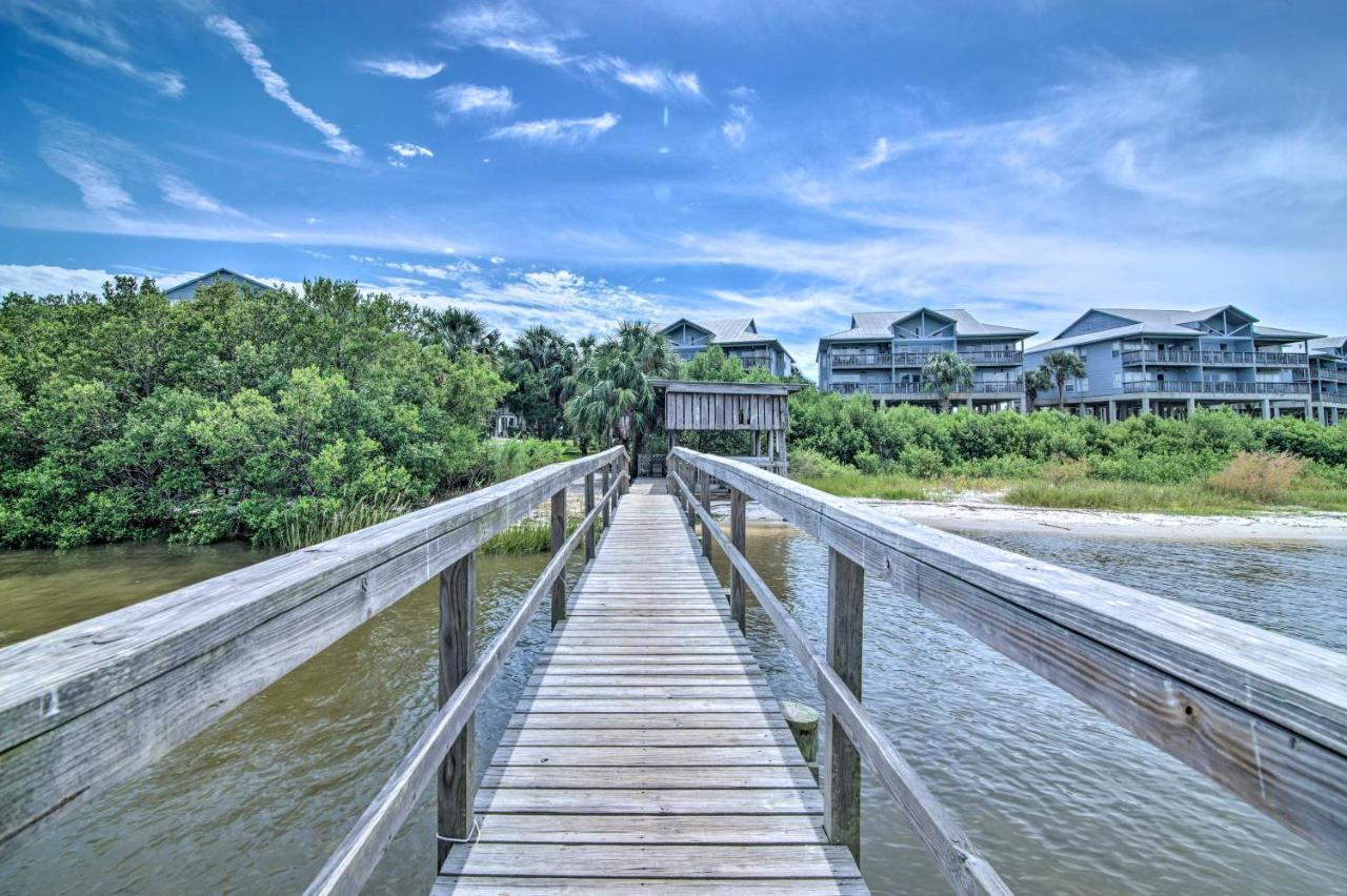 Beachfront Cedar Key Retreat With Pool Access! Exteriör bild
