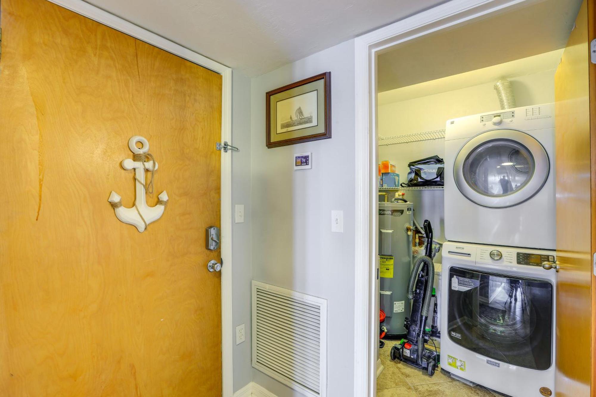 Beachfront Cedar Key Retreat With Pool Access! Exteriör bild